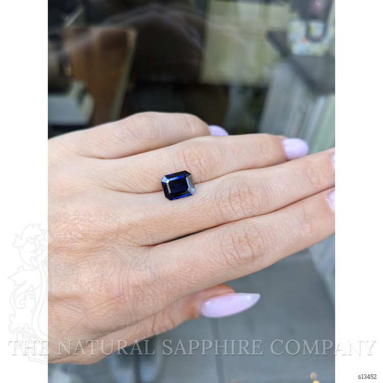 3.05 Ct. Blue Sapphire from Ceylon (Sri Lanka)