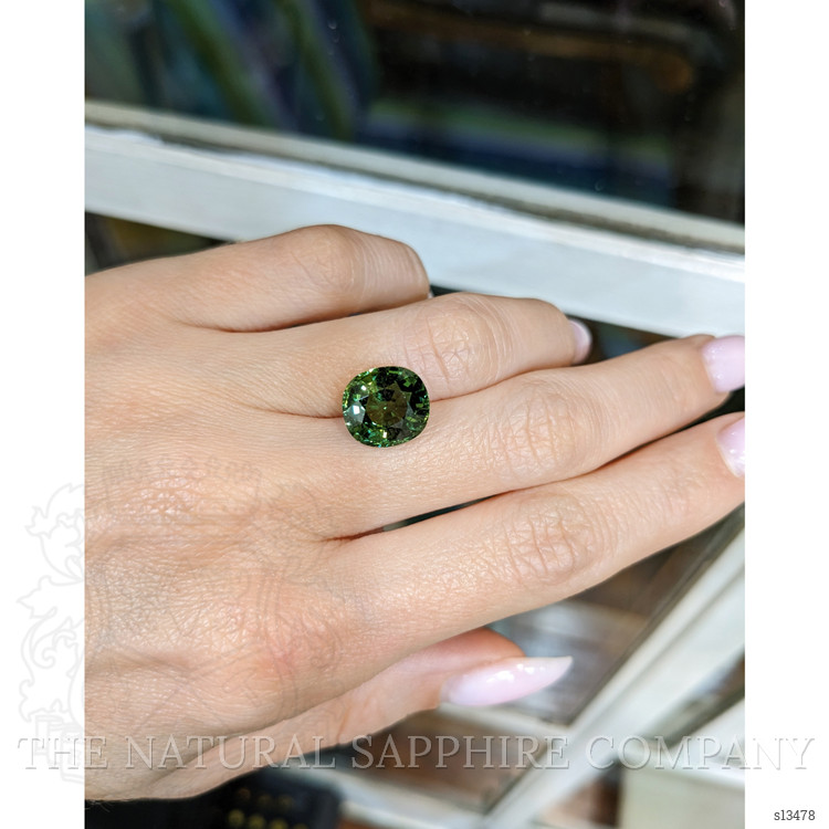 6.45 Ct. Green Sapphire from Ceylon (Sri Lanka)