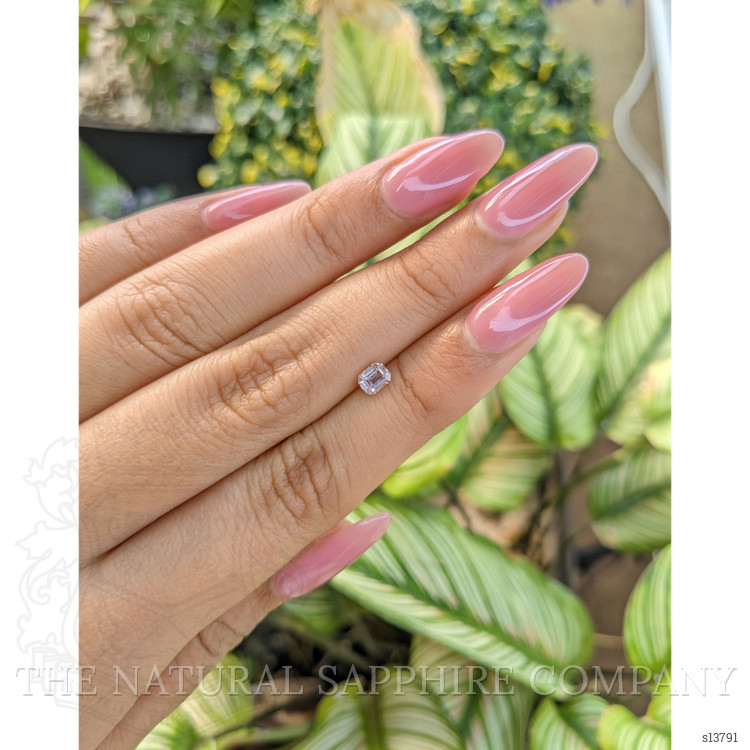 0.40 Ct. Pink Sapphire from Ceylon (Sri Lanka)