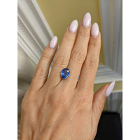 3.54 Ct. Blue Sapphire from Ceylon (Sri Lanka) Life Style