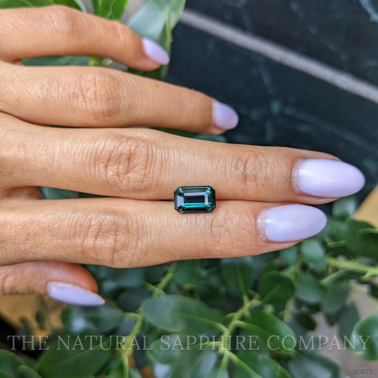 2.99 Ct. Bluish Green Sapphire from Ceylon (Sri Lanka)