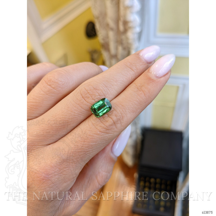 3.03 Ct. Green Sapphire from Ceylon (Sri Lanka)