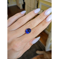 5.01 Ct. Blue Sapphire from Ceylon (Sri Lanka) Life Style