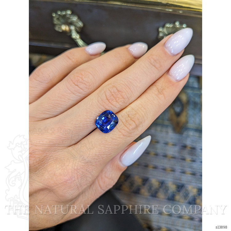 5.04 Ct. Blue Sapphire from Ceylon (Sri Lanka)