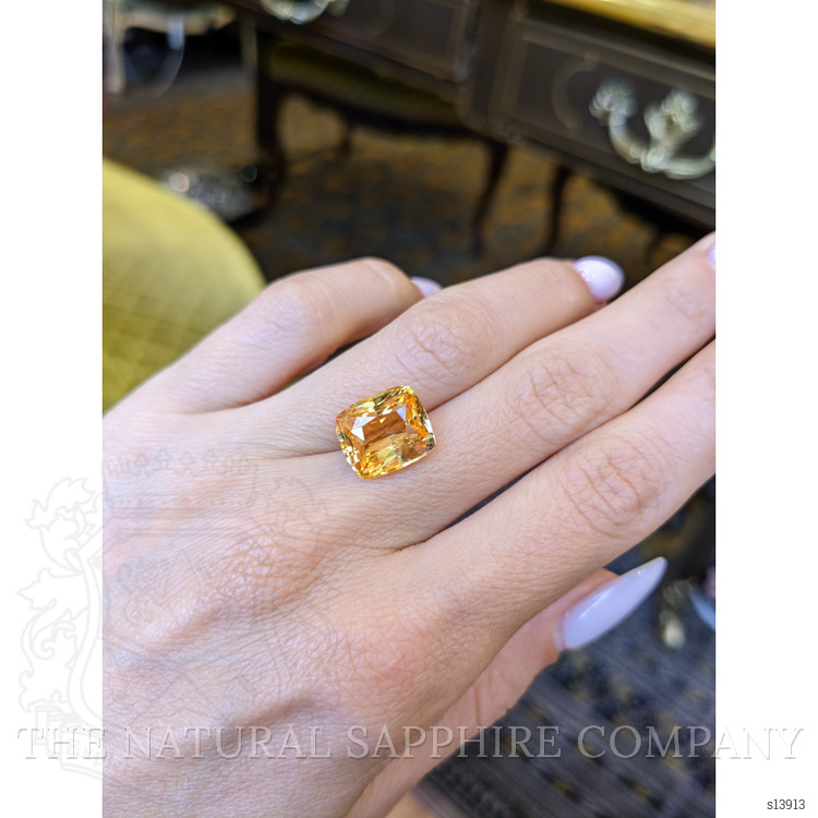 8.20 Ct. Yellowish Orange Sapphire from Ceylon (Sri Lanka)