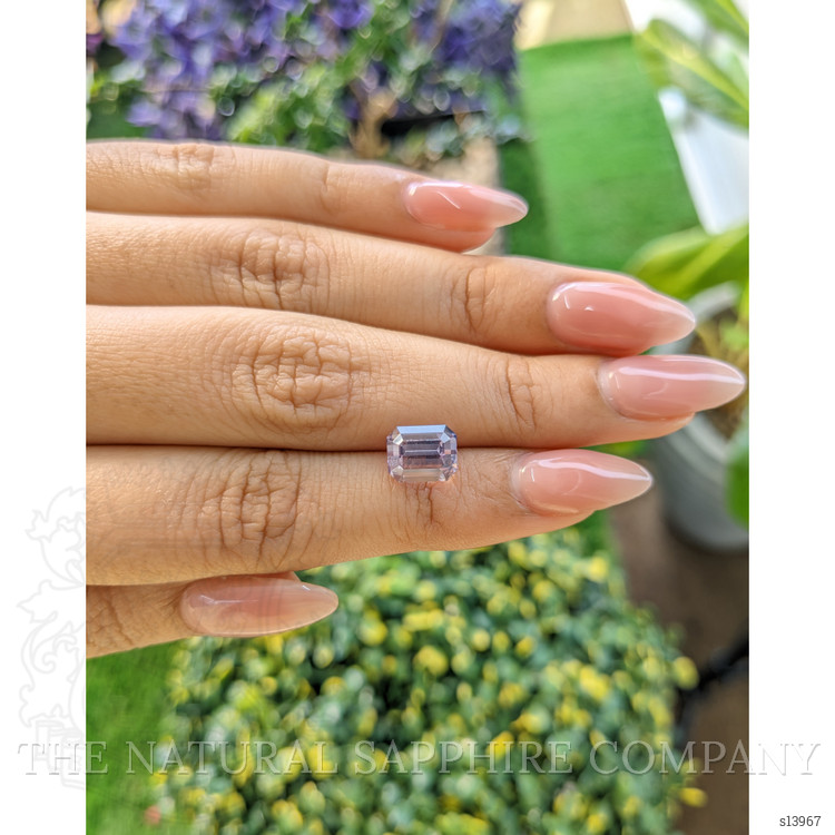 4.00 Ct. Purple Sapphire from Ceylon (Sri Lanka)