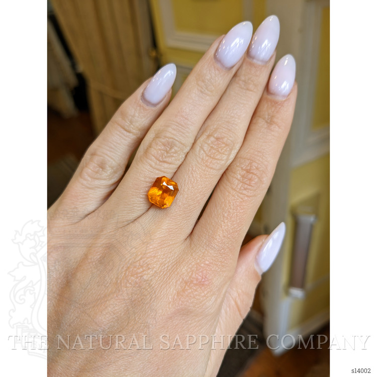 4.30 Ct. Orange Sapphire from Ceylon (Sri Lanka)