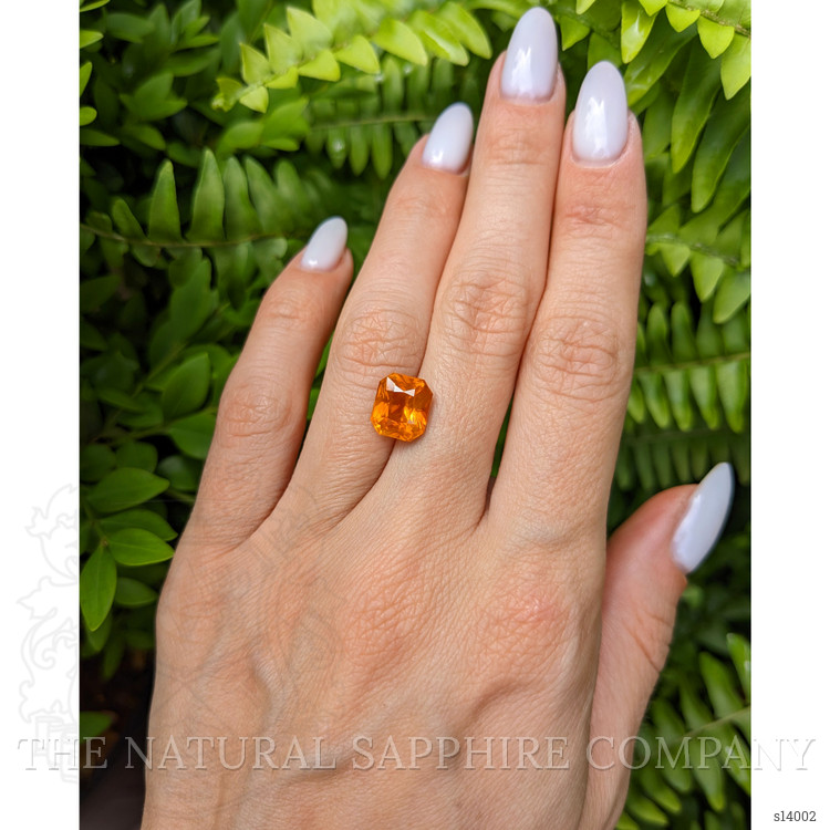 4.30 Ct. Orange Sapphire from Ceylon (Sri Lanka)