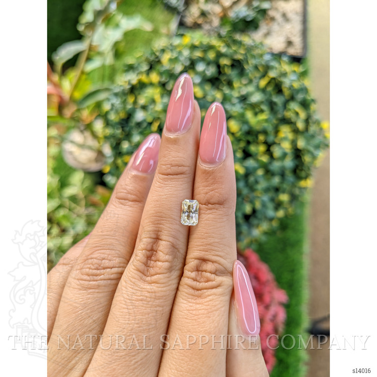 1.23 Ct. Yellow Sapphire from Ceylon (Sri Lanka)