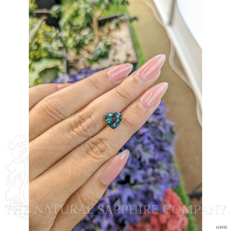 3.34 Ct. Bi Color Sapphire from Ceylon (Sri Lanka)