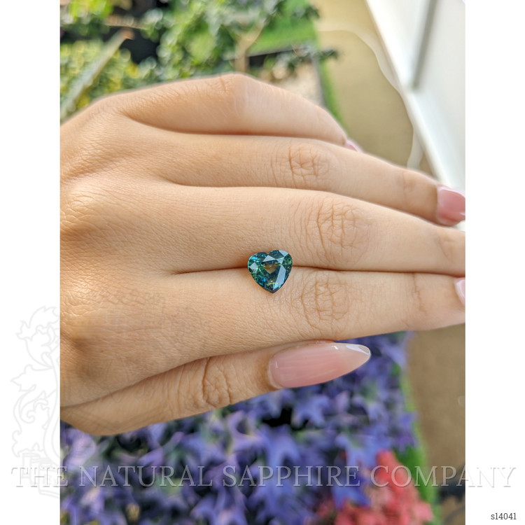 3.34 Ct. Bi Color Sapphire from Ceylon (Sri Lanka)