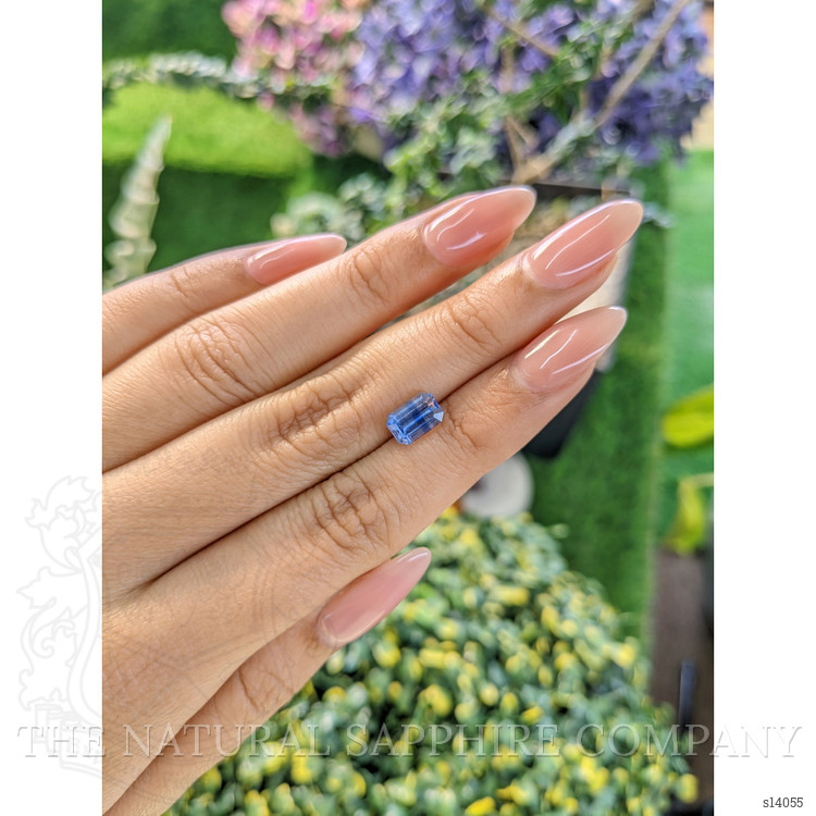 2.19 Ct. Bi Color Sapphire from Ceylon (Sri Lanka)