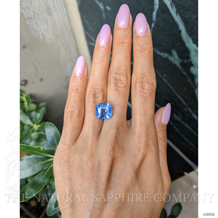 9.28 Ct. Blue Sapphire from Ceylon (Sri Lanka)
