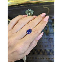 4.13 Ct. Blue Sapphire from Ceylon (Sri Lanka) Life Style