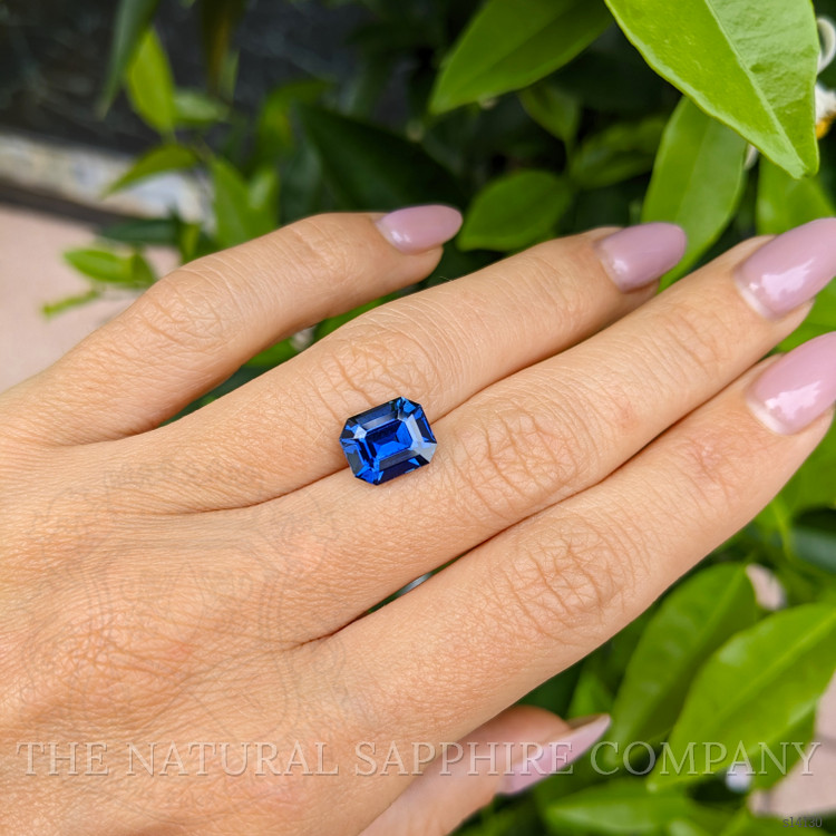 4.02 Ct. Blue Sapphire from Ceylon (Sri Lanka)