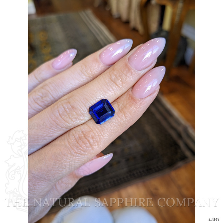 4.51 Ct. Blue Sapphire from Ceylon (Sri Lanka)