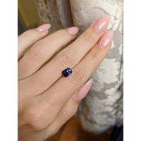 1.25 Ct. Bi Color Sapphire from Ceylon (Sri Lanka) Life Style