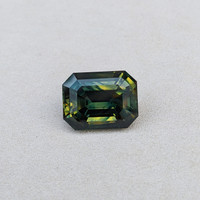 51.30 Ct. Bi Color Sapphire from Ceylon (Sri Lanka) Life Style