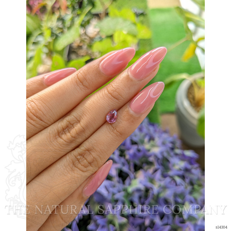 0.77 Ct. Pink Sapphire from Ceylon (Sri Lanka)