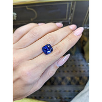 7.07 Ct. Blue Sapphire from Ceylon (Sri Lanka) Life Style