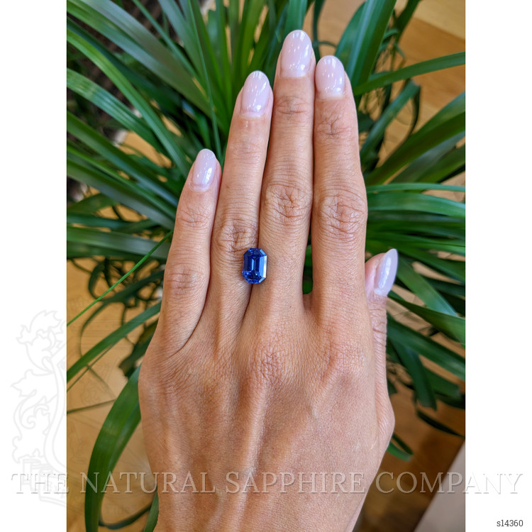 4.09 Ct. Blue Sapphire from Ceylon (Sri Lanka)