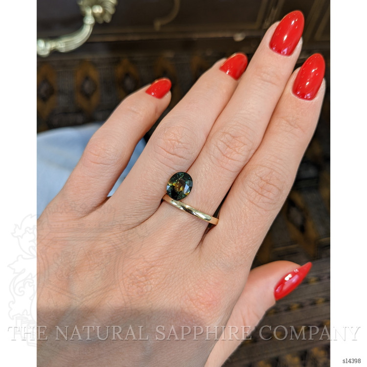 2.55 Ct. Bi Color Sapphire from Ceylon (Sri Lanka)