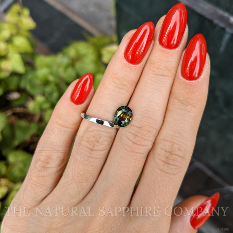 2.55 Ct. Bi Color Sapphire from Ceylon (Sri Lanka)