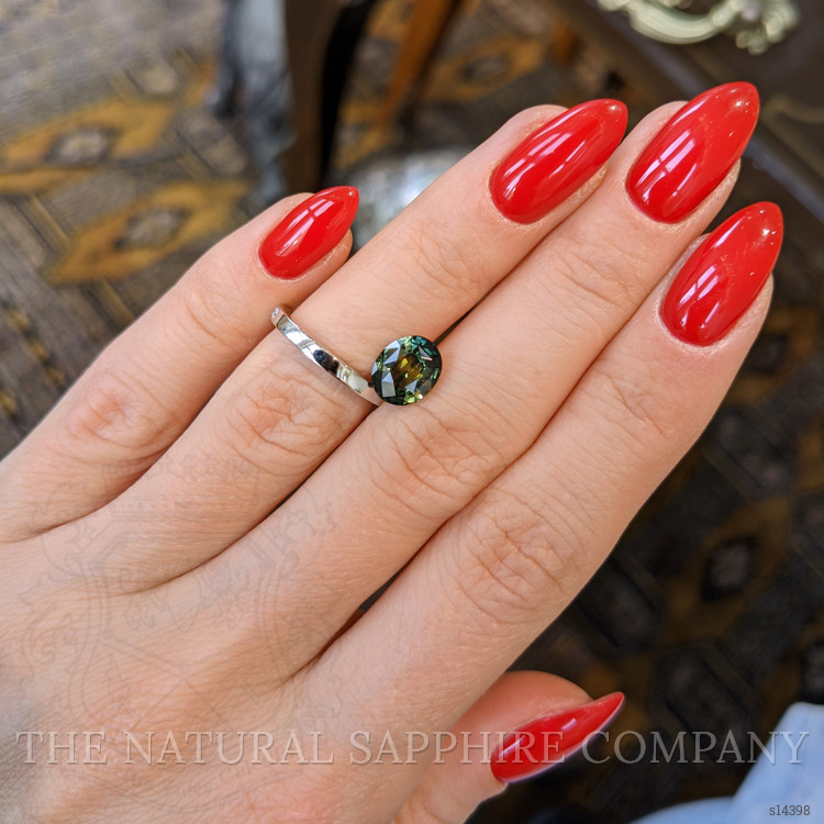 2.55 Ct. Bi Color Sapphire from Ceylon (Sri Lanka)