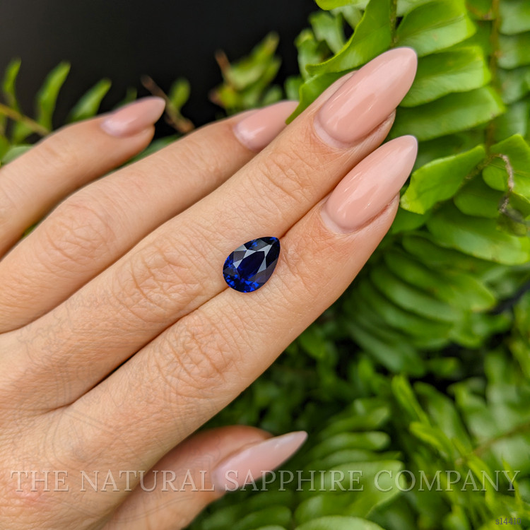 4.01 Ct. Blue Sapphire from Ceylon (Sri Lanka)
