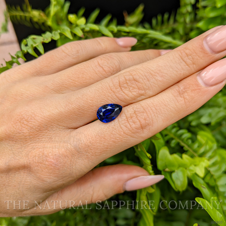 4.01 Ct. Blue Sapphire from Ceylon (Sri Lanka)