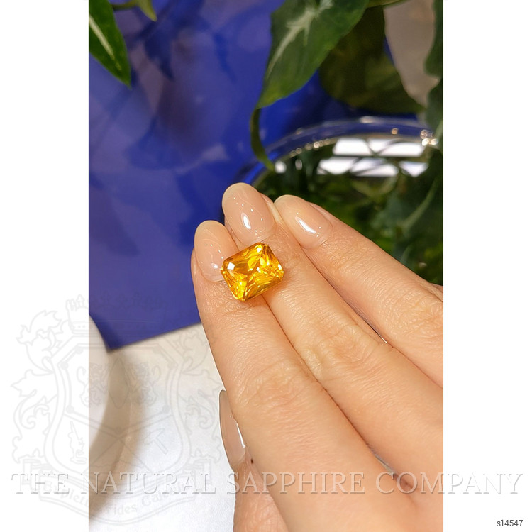 9.22 Ct. Yellowish Orange Sapphire from Ceylon (Sri Lanka)