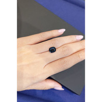 3.16 Ct. Blue Sapphire from Ceylon (Sri Lanka) Life Style