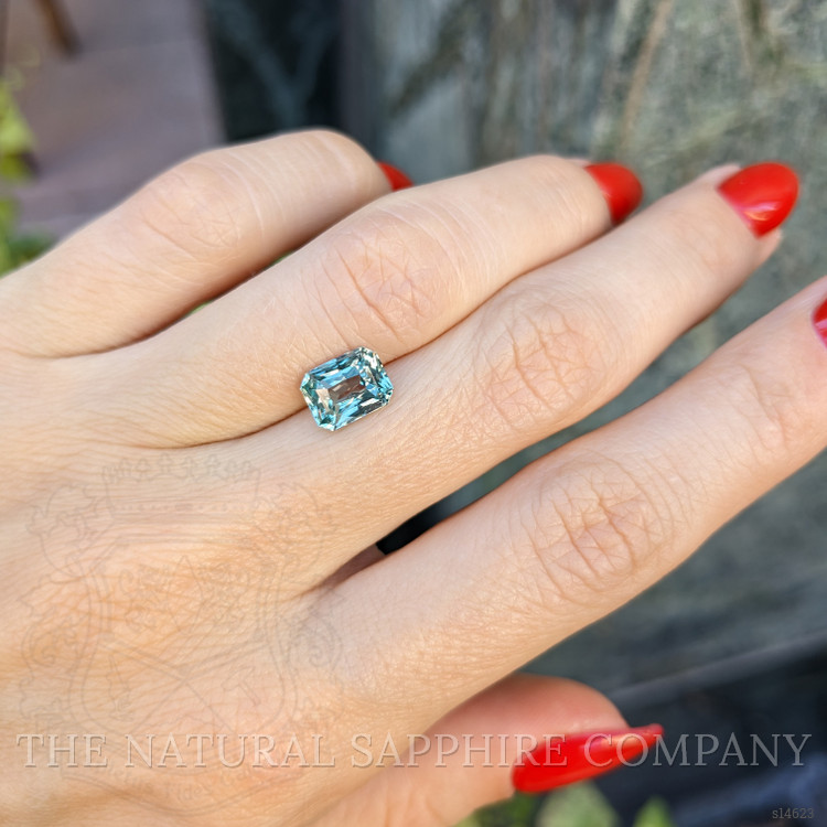 2.22 Ct. Bluish Green Sapphire from Ceylon (Sri Lanka)