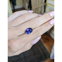 5.55 Ct. Blue Sapphire from Ceylon (Sri Lanka) Life Style