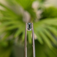 0.93 Ct. Green Sapphire from Ceylon (Sri Lanka) Life Style