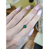 1.29 Ct. Bluish Green Sapphire from Ceylon (Sri Lanka) Life Style