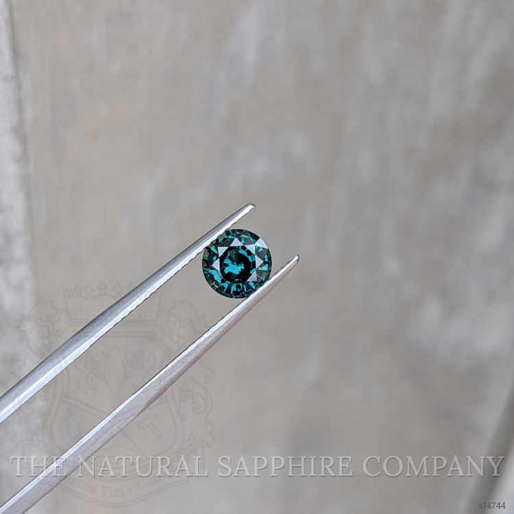 1.29 Ct. Bluish Green Sapphire from Ceylon (Sri Lanka)