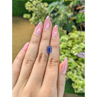 2.32 Ct. Blue Sapphire from Ceylon (Sri Lanka) Life Style