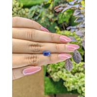 2.32 Ct. Blue Sapphire from Ceylon (Sri Lanka) Life Style