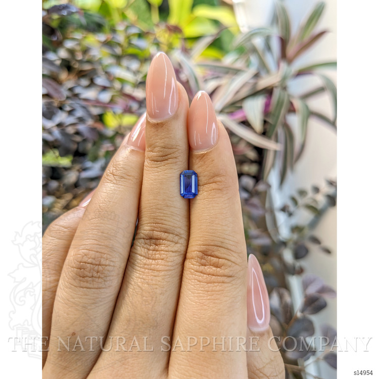 1.09 Ct. Blue Sapphire from Ceylon (Sri Lanka)