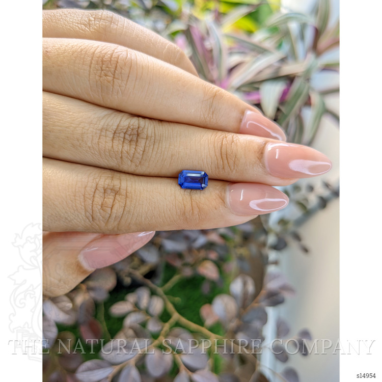 1.09 Ct. Blue Sapphire from Ceylon (Sri Lanka)