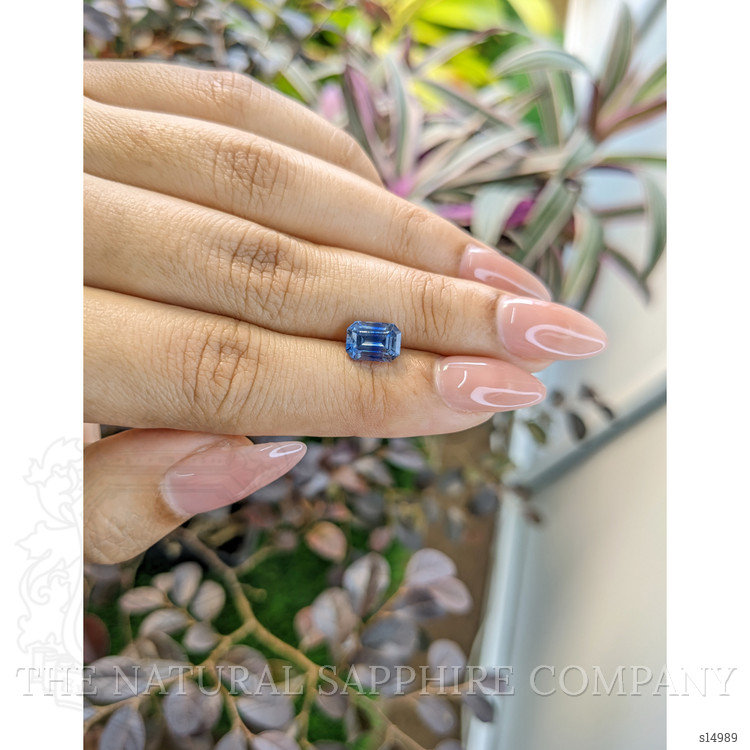2.32 Ct. Bi Color Sapphire from Ceylon (Sri Lanka)