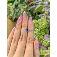 1.01 Ct. Blue Sapphire from Ceylon (Sri Lanka) Life Style