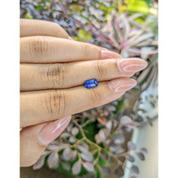 1.06 Ct. Blue Sapphire from Ceylon (Sri Lanka) Life Style