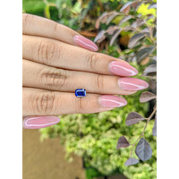 1.01 Ct. Blue Sapphire from Ceylon (Sri Lanka) Life Style