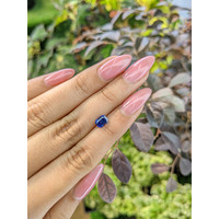 1.00 Ct. Blue Sapphire from Ceylon (Sri Lanka) Life Style