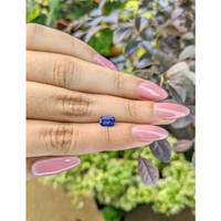 0.82 Ct. Blue Sapphire from Ceylon (Sri Lanka) Life Style