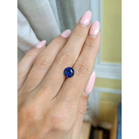 2.46 Ct. Blue Sapphire from Ceylon (Sri Lanka) Life Style