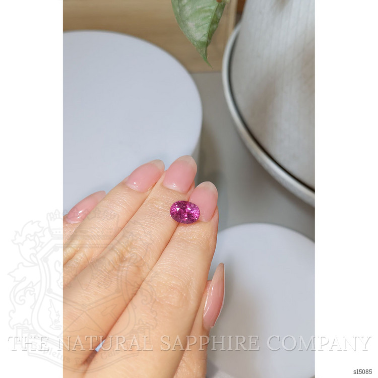 4.31 Ct. Reddish Pink Sapphire from Ceylon (Sri Lanka)