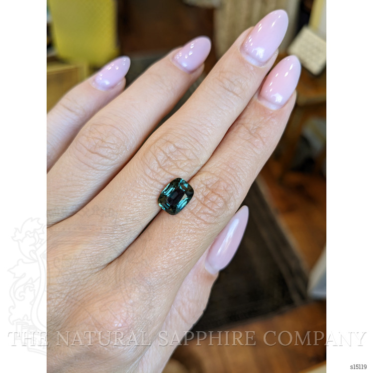 3.05 Ct. Bluish Green Sapphire from Ceylon (Sri Lanka)